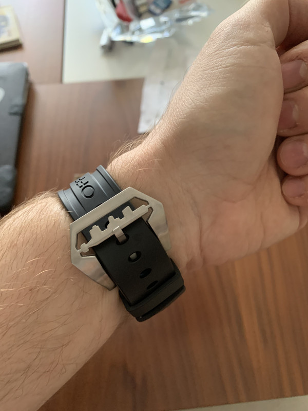 99863FA7-5806-4A41-8876-34D9FA847B99