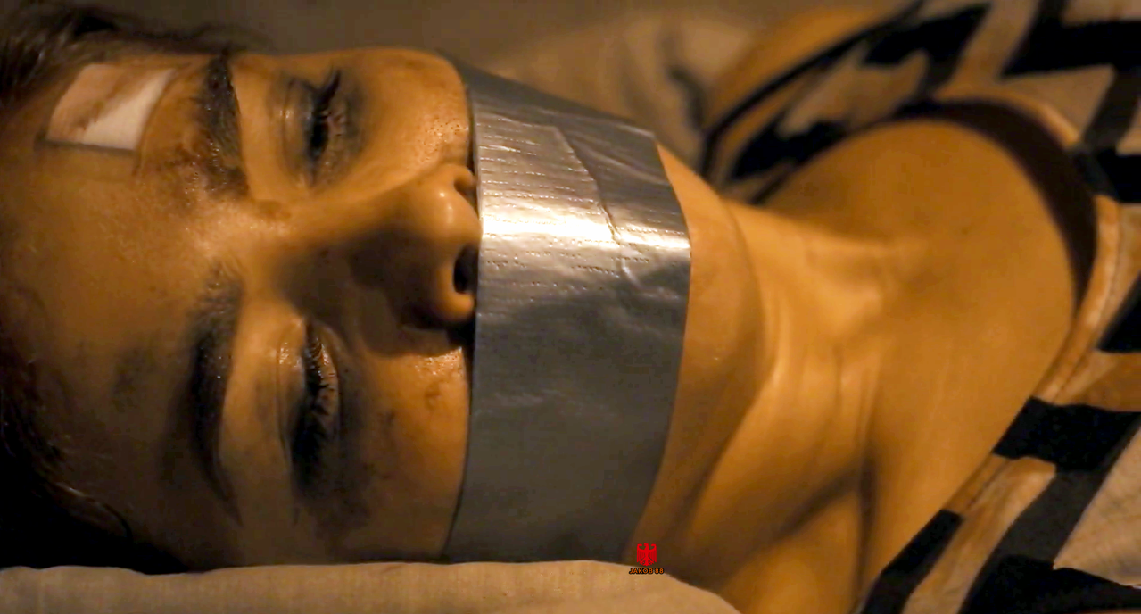 Haley Lu Richardson 3 Follow 2015