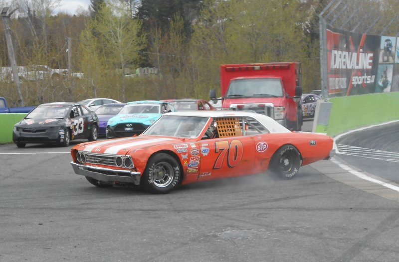 [course1] Nascar Vintage : Tout vient à point pour Claude Goupil (11 mai 2024) DSCN3207