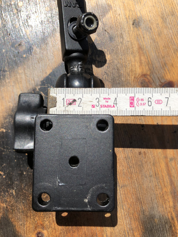 6CEA35AC-9F0A-467A-B9DA-E576058B8857