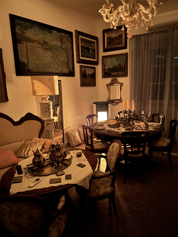 A0E25E51-A4B6-4734-A4E8-84A214303307