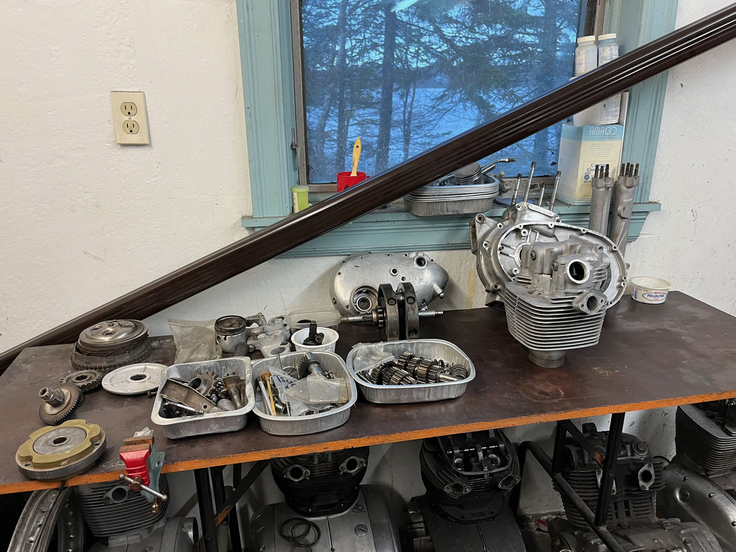 B25SS 2 disassembled motor