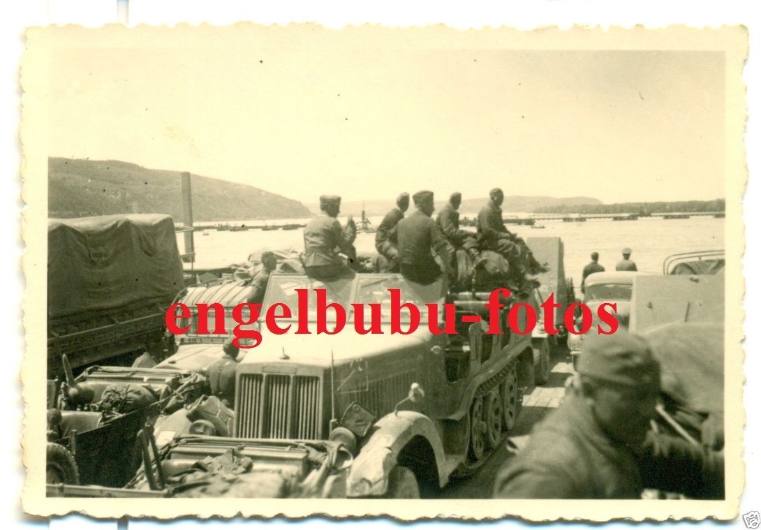 Über die DONAU von GRIECHENLAND zurück - SdKfz, 