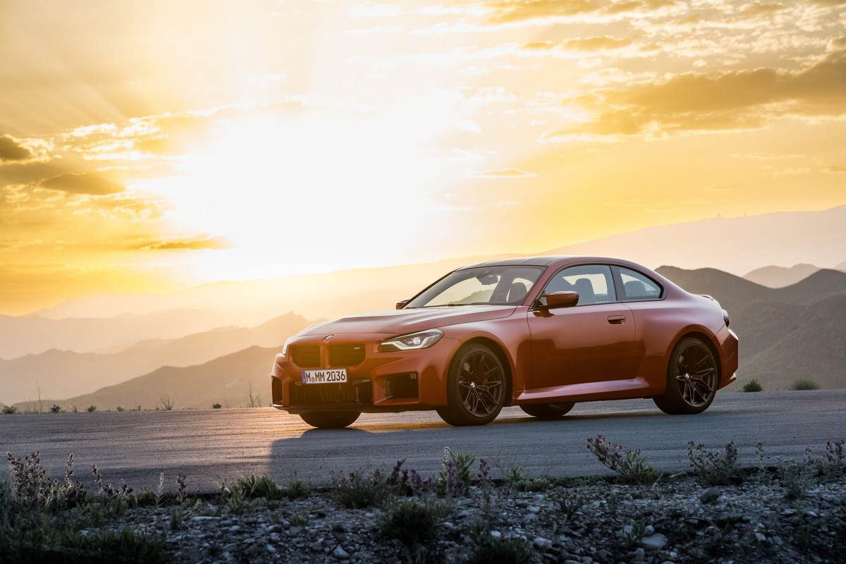 P90481944_highRes_the-all-new-bmw-m2-s