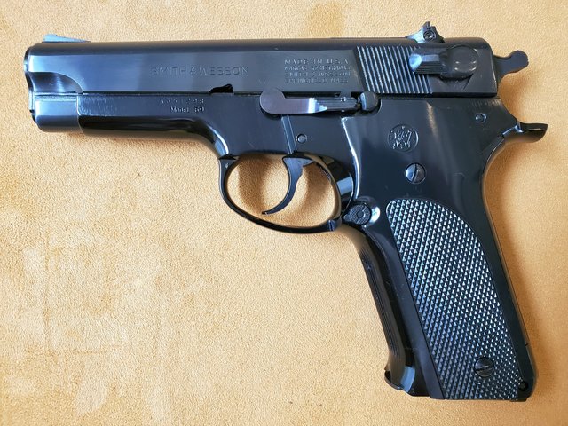 S&W Mod 59 A351298 (01)