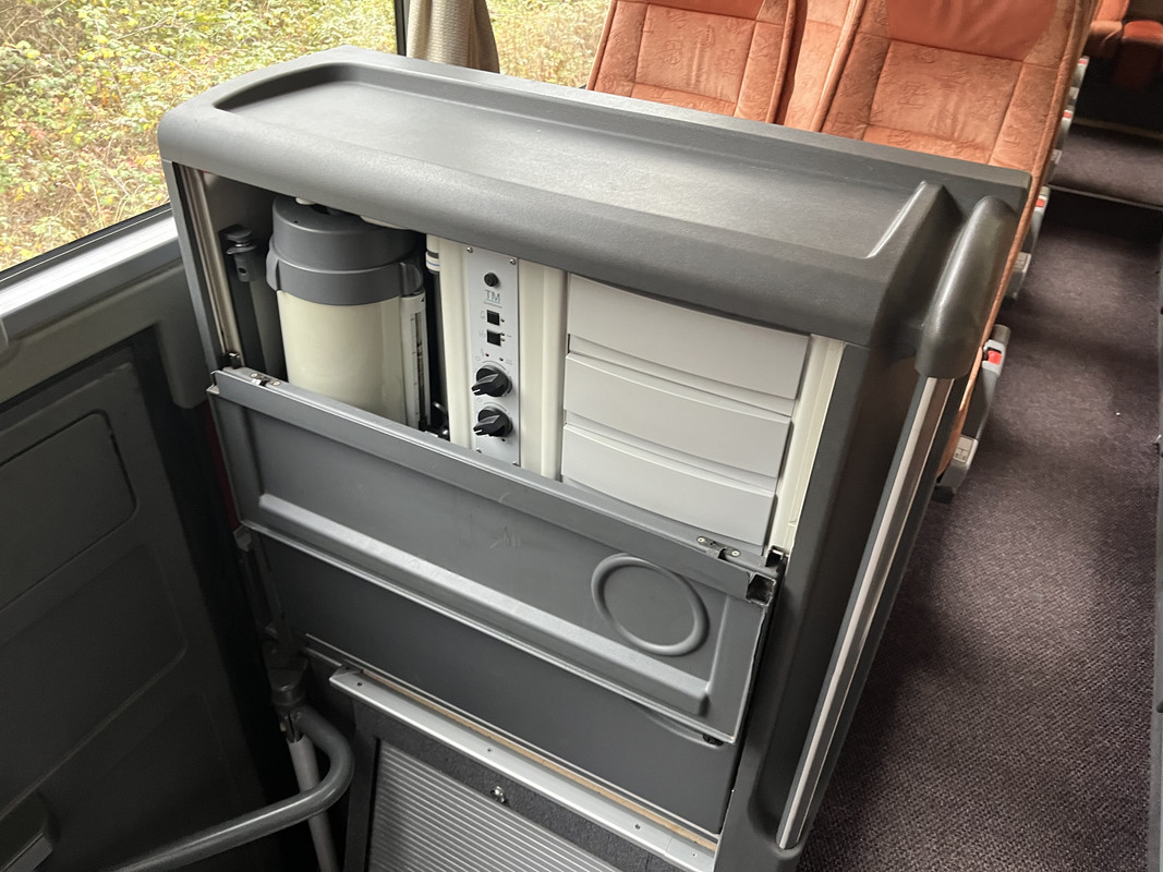 D4A03AEC-E7AD-4972-BE0E-0987A42ACCD4