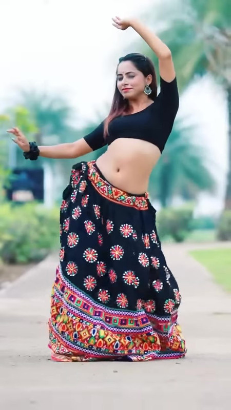 dhee keshavi dance performance   keshavi latest video #instafans.mkv.0007
