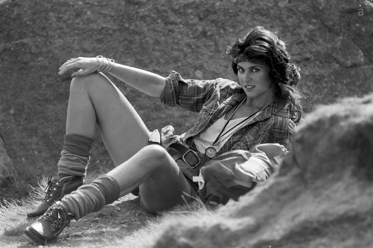Caroline_Munro_c97