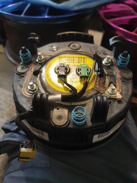 Подушка безопасности руля