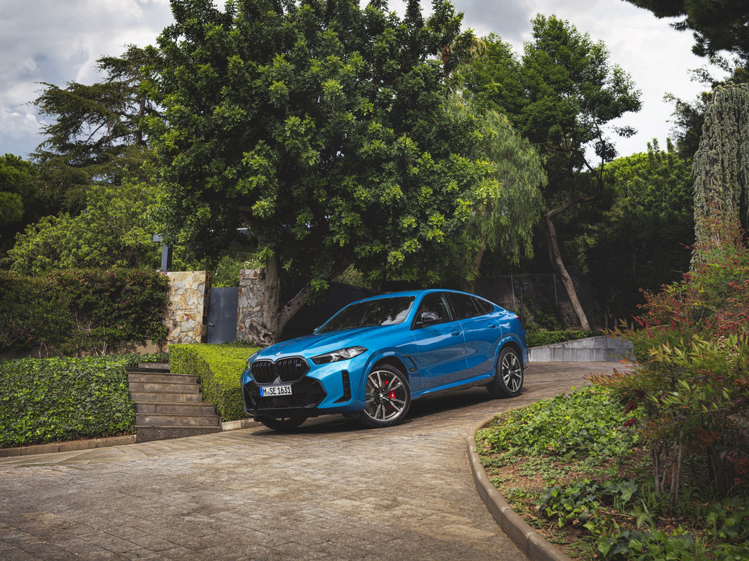 P90492371_highRes_the-new-bmw-x6-m60i-
