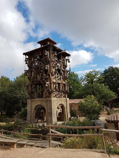 VOLVEMOS A SUIZA! + PUY DU FOU, ORADUR SUR GLANE, SAINT EMILION...Y ASTURIAS - Blogs de Suiza - PUY DU FOU...entrada para 2 días. (6)