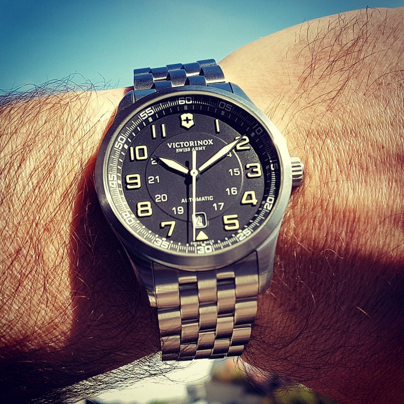 Victorinox Swiss Army AirBoss Mechanical #241508 (2)