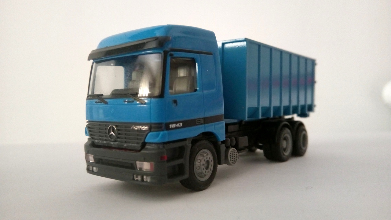 Macht (7644)