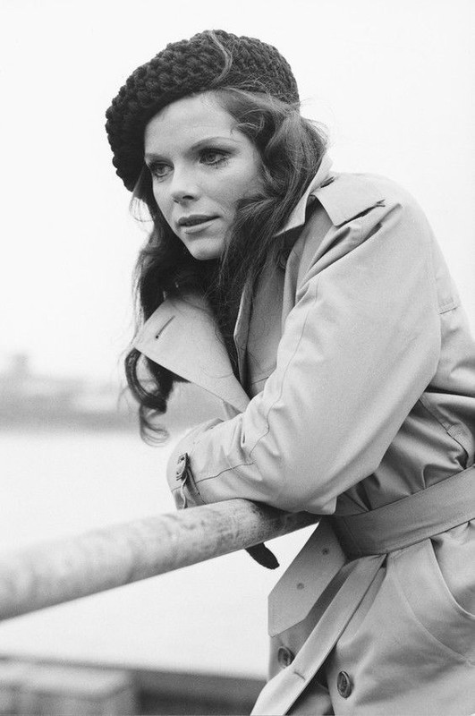 samantha_eggar_a44