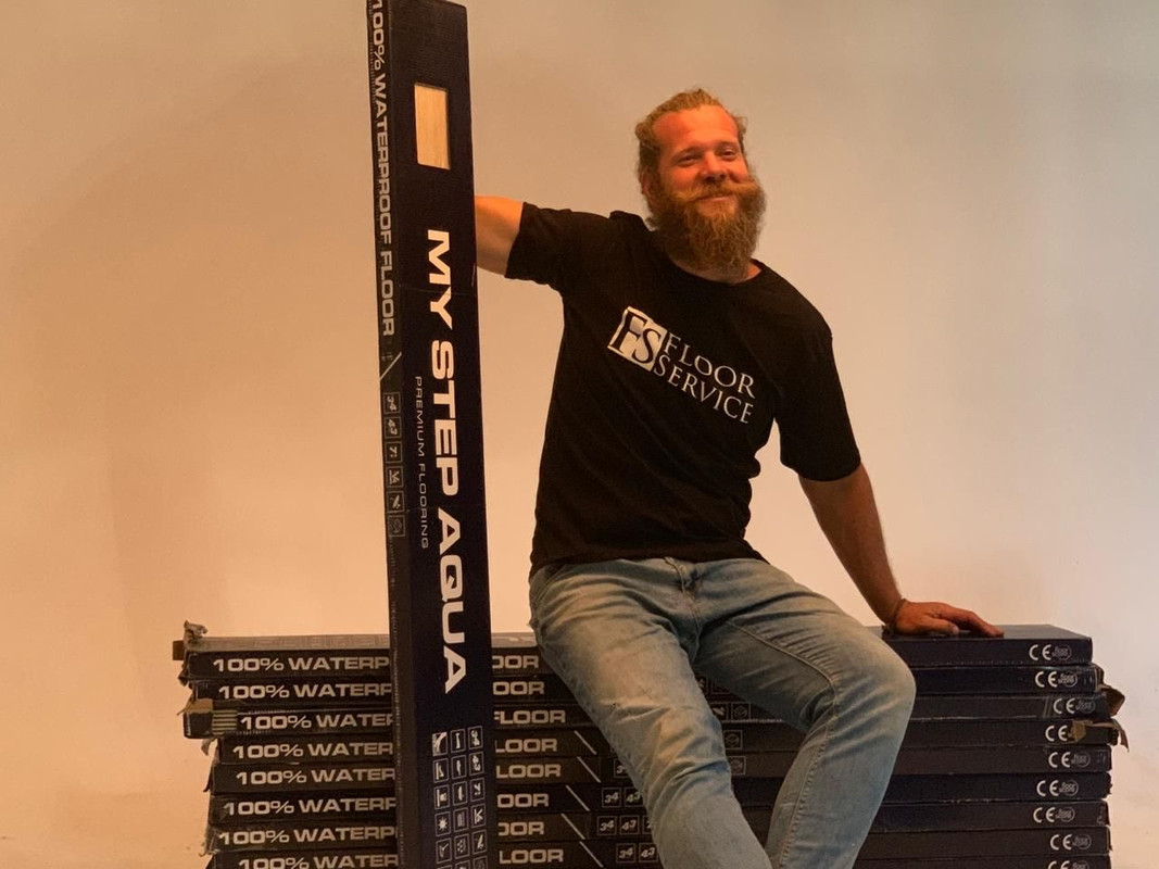 90246F85-56D5-4A90-93C3-0E3F0EAC0F85