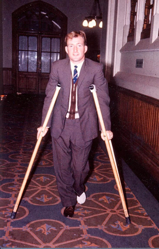 0E9AF5F8-31B7-4F9D-A047-7F5F49F02406