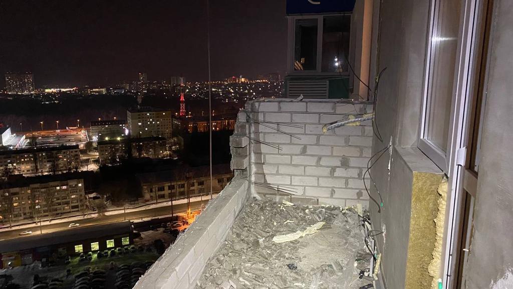 Демонтажные работы на фасаде и балконе — Самара