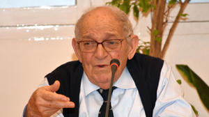 ÉVORA: GALOPIM DE CARVALHO APRESENTOU LIVRO “COM COENTROS E CONVERSAS À MISTURA” ÉVORA: GALOPIM DE CARVALHO APRESENTOU LIVRO “COM COENTROS E CONVERSAS À MISTURA”