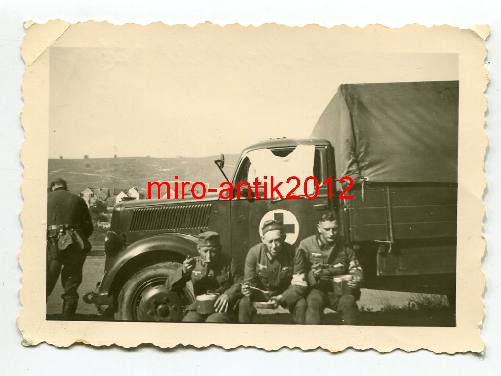Foto, Wehrmacht, Soldaten, LKW, Rotkreuz, Sanitä