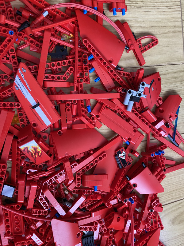 AF9EAD18-5EF8-46A1-92B7-9C33D02F74C6