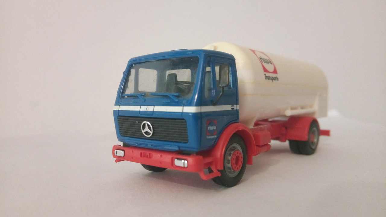 Mach (8952)
