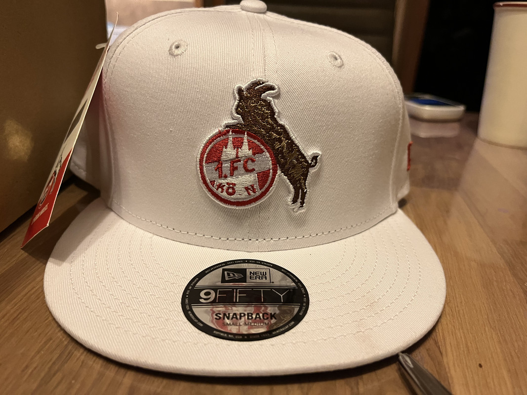 DCB795D4-1B7D-4C6F-B2D1-F4A08374C3BF