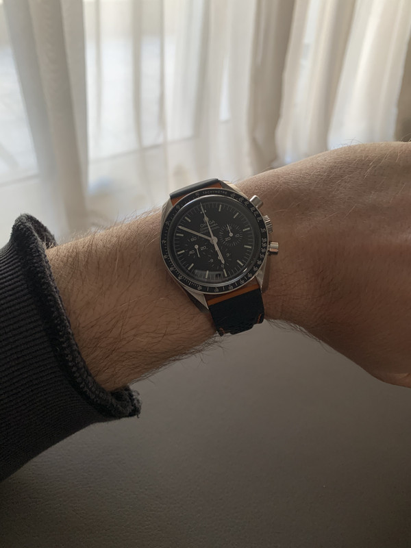 93365353-565F-4674-A2BA-FB613DC4104F