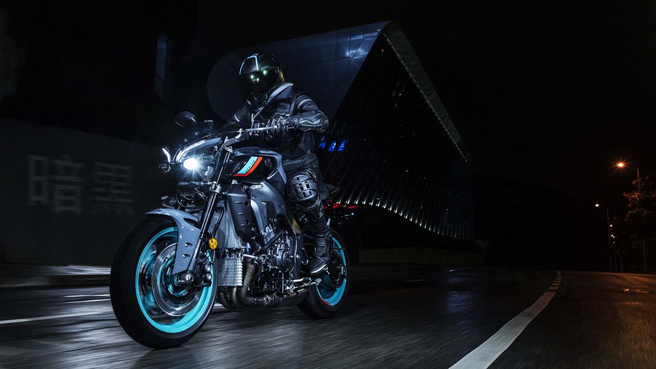 Нейкед Yamaha MT-10 2022