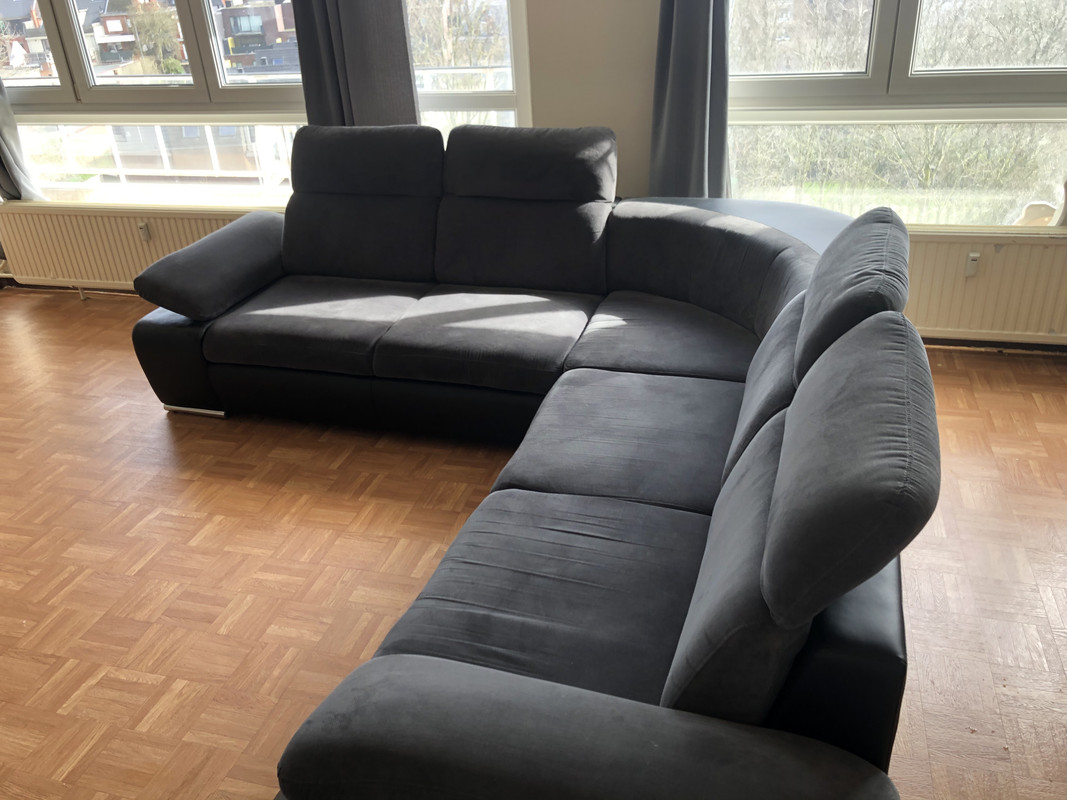 0D0A0429-83FC-413A-BB6D-F6D6BF1BDB40