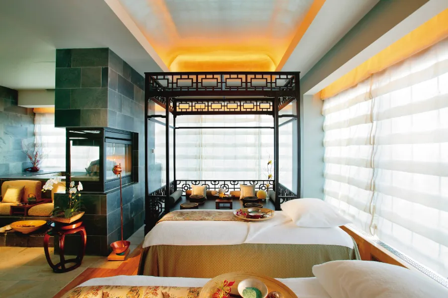 MO New York_Luxury Spa VIP Suite