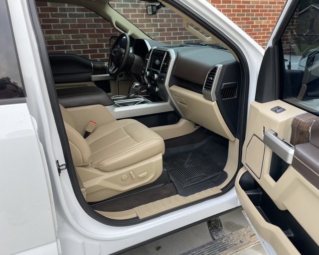 B7E84CF5-6F66-405C-899D-B7DE1513B0EC_1_201_a