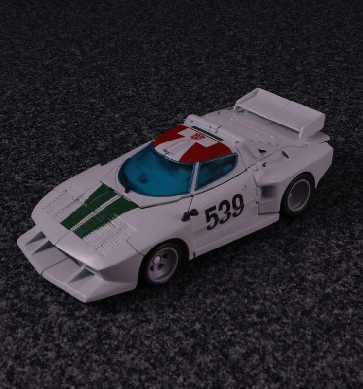 MP20-Plus-Wheeljack-08