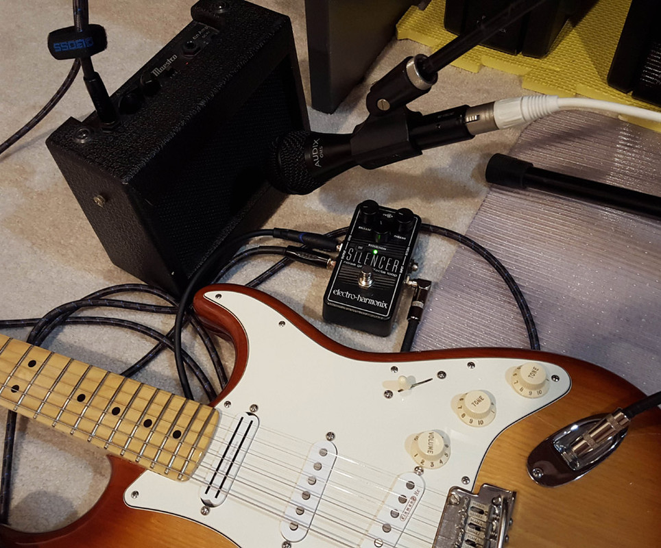 Maestro_amp_recording_with_ER---mid