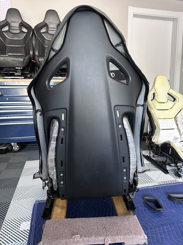 Wingback_assembly_33