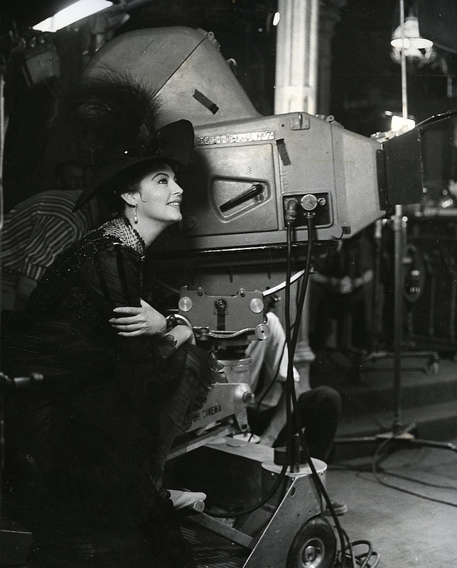 Ava_Gardner_d36