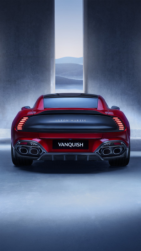 AstonMartinVanquish_31