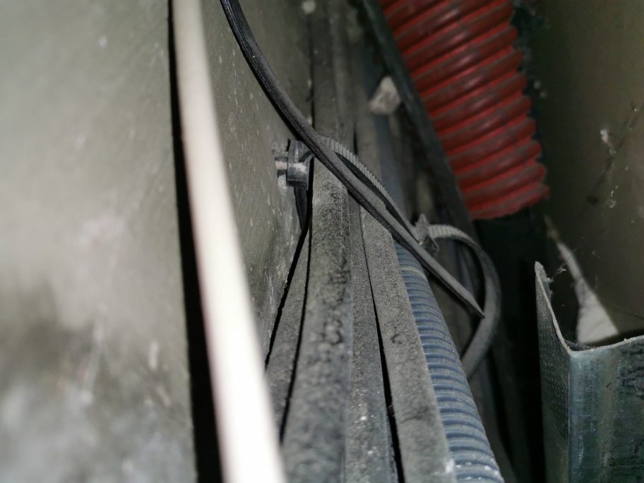 qui se trouvent à droite du tableau