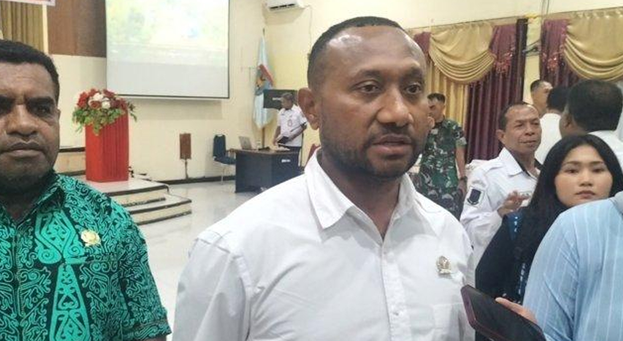 Yan Mandenas: Pemekaran Provinsi Papua Utara Akan di Proses Yan Mandenas: Pemekaran Provinsi Papua Utara Akan di Proses