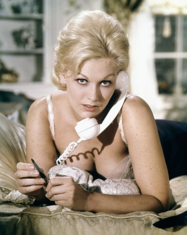 kim_novak_128