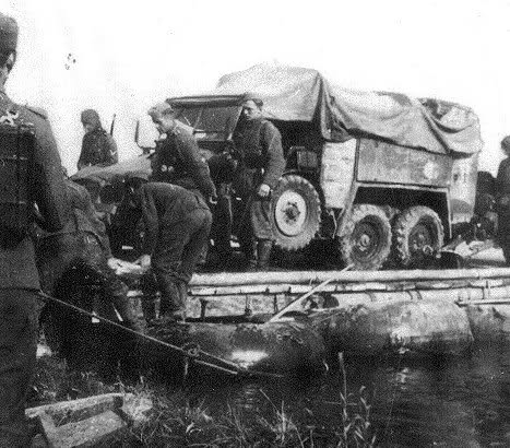 Un Krupp LzH 143 Protze. Kfz 70