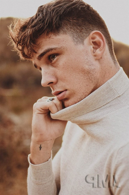 740full-tommy-hackett (8)