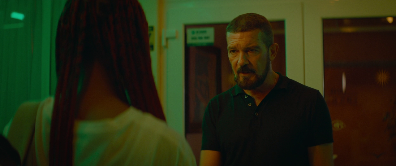 vlcsnap-2023-08-04-18h37m06s003