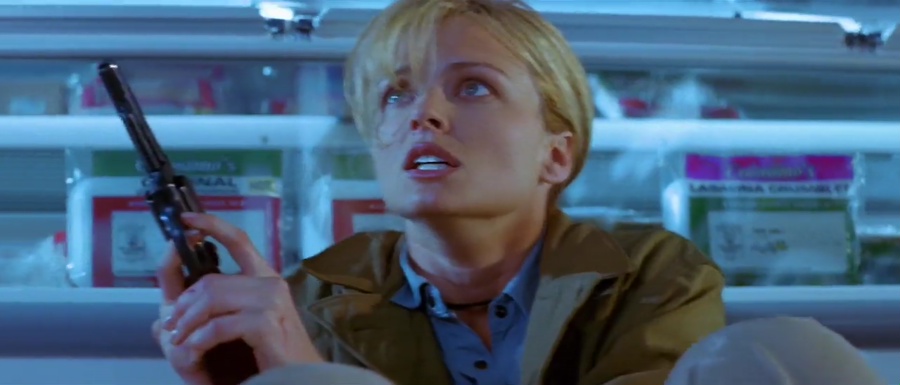 Bats 1999 WebRip [Hindi + Tamil + Telugu + English] 480p, 720p ESub Screenshot