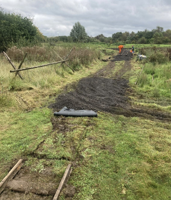 E1FEE519-374A-495A-A958-3488CE2C69BD