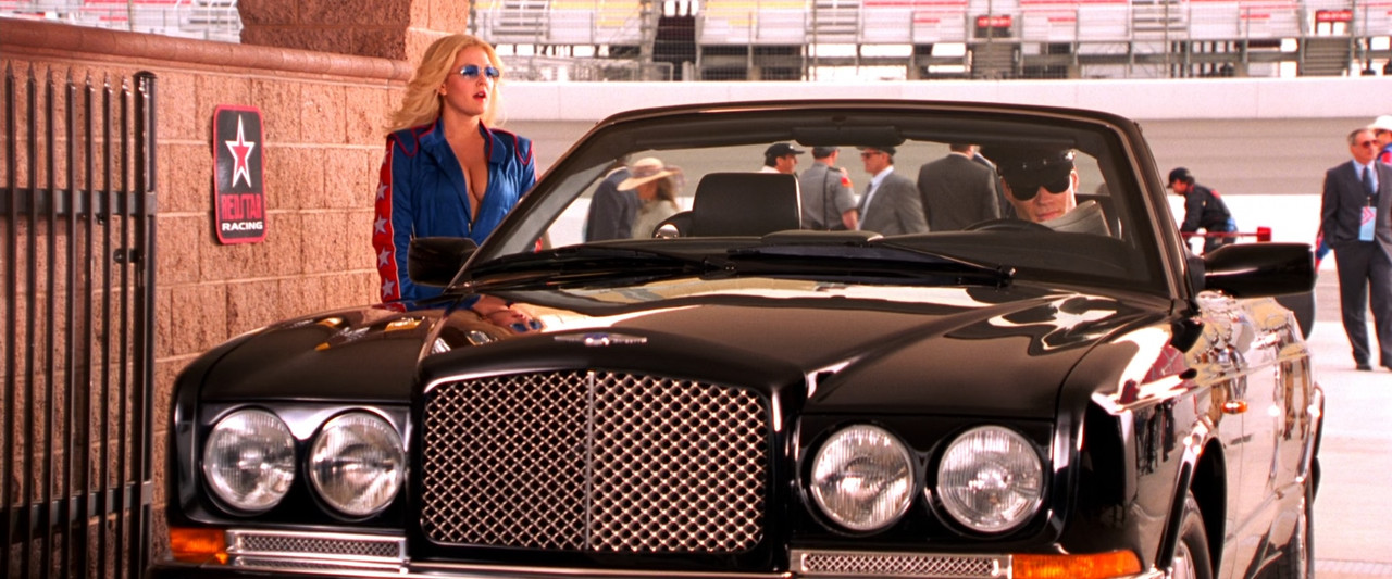 Charlie's Angels (2000).mkv_snapshot_00.29.53_[2018.03.03_18.01.