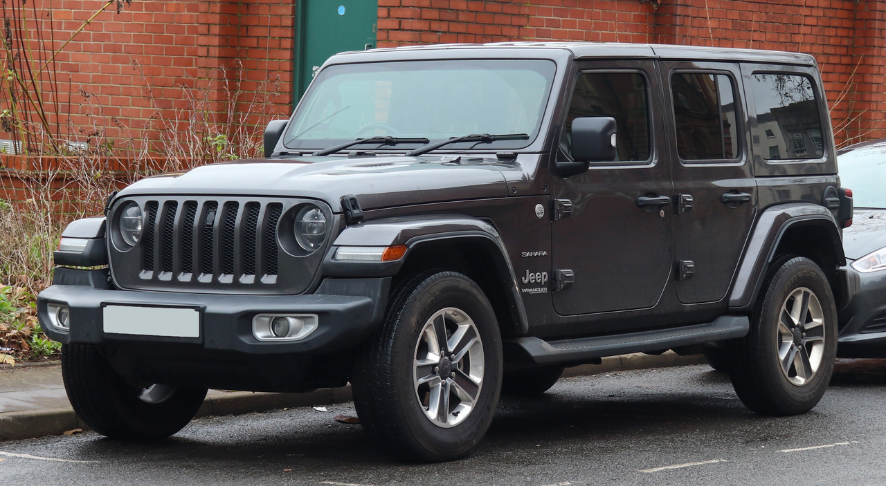 2018-Jeep-Wrangler-Sahara-Unlimited-Multijet-2-1-Front.jpg