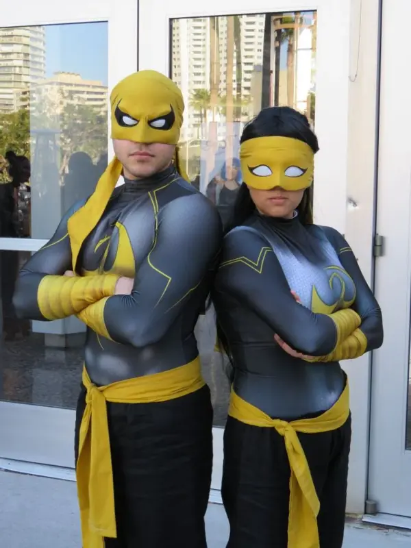 https://i.postimg.cc/50YjkCgG/10-Iron-Fist-Cosplay-That-Look-Better-Than-The-MCU-Netflix-Show-A-Tale-Of-Two-Fists.webp