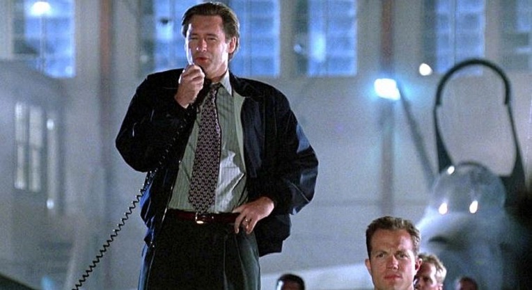 INDEPENDENCE-DAY-BILL-PULLMAN-2-B-FOTOR.jpg