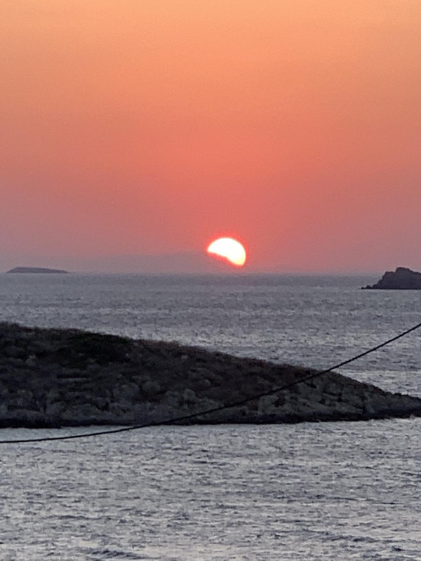 E23FF689-6645-4120-8B83-146F70F86E19