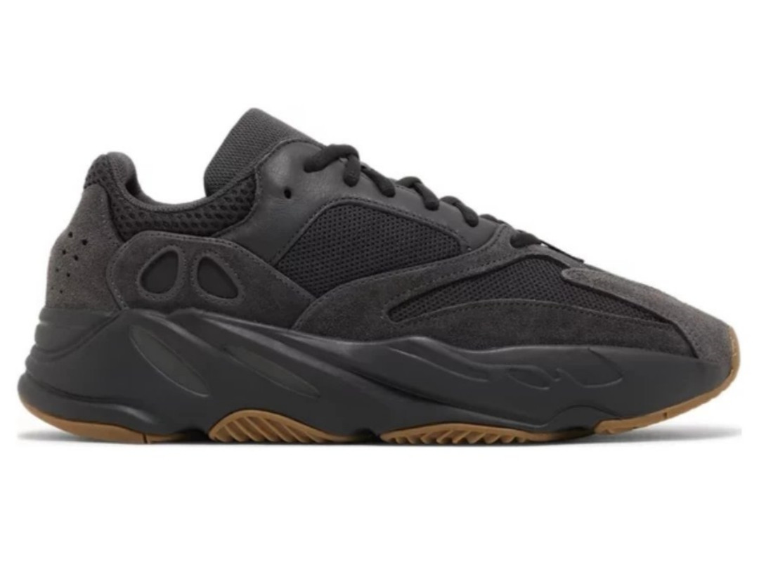Yeezy 700 Utility Black